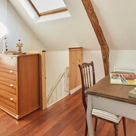 House Maison Du Quai Saint Paul *